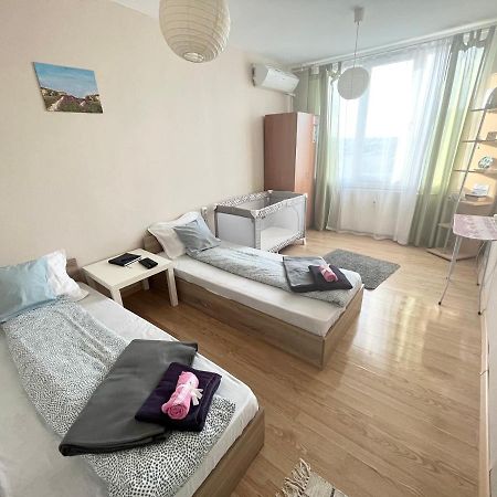 Airport Apartment Sofia Exterior photo